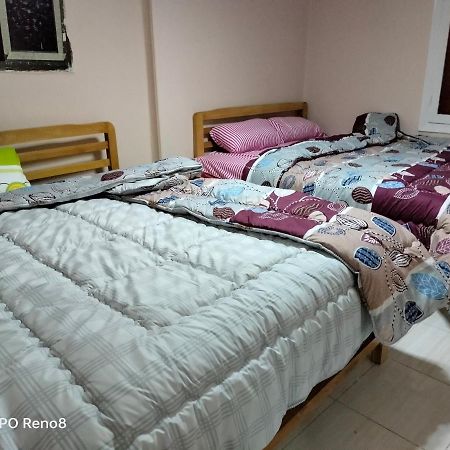 Family Apartment - Next To Abdeen Palace And Museum Кайро Екстериор снимка