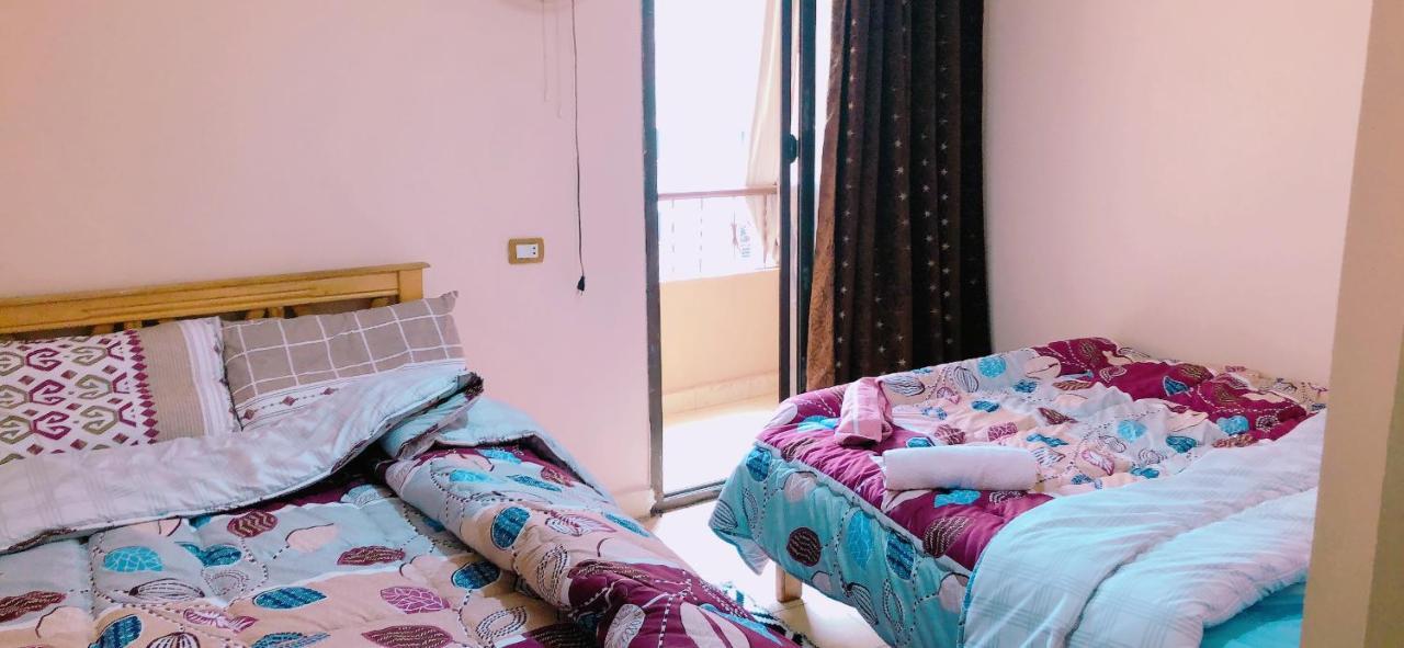 Family Apartment - Next To Abdeen Palace And Museum Кайро Екстериор снимка