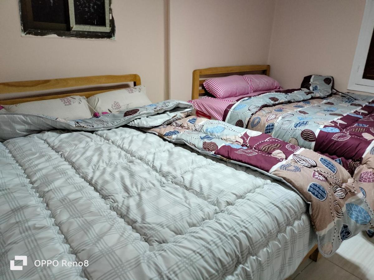 Family Apartment - Next To Abdeen Palace And Museum Кайро Екстериор снимка