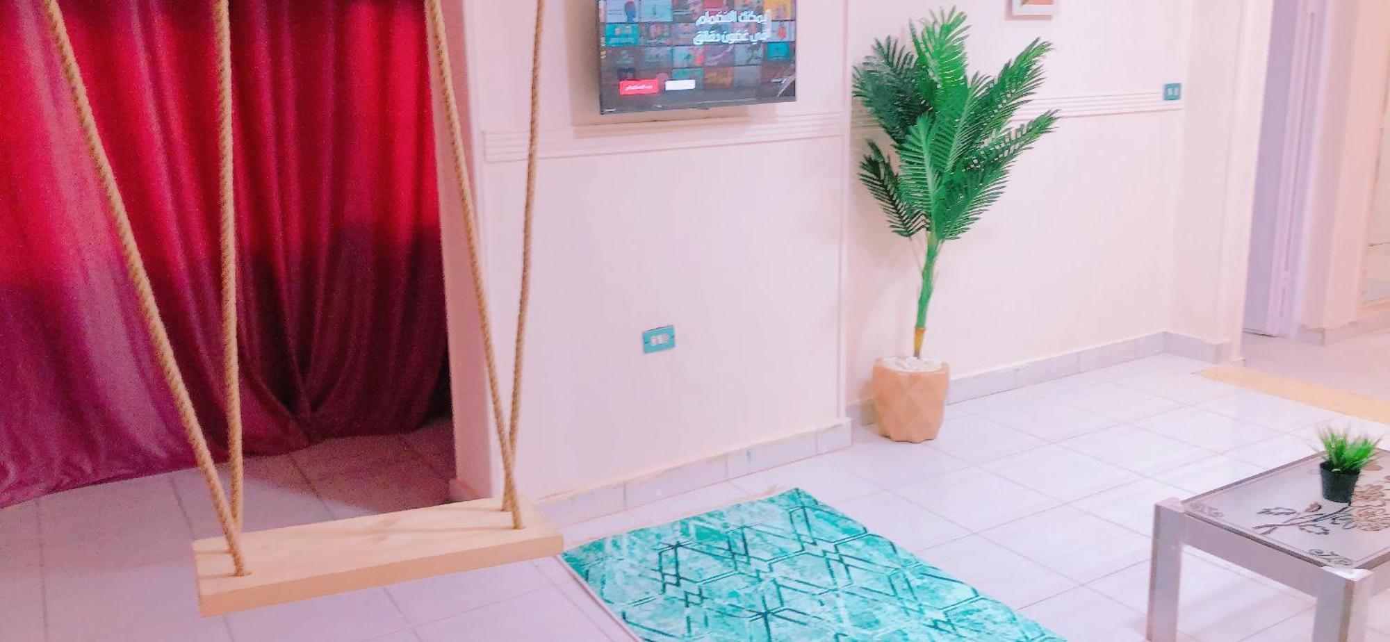 Family Apartment - Next To Abdeen Palace And Museum Кайро Екстериор снимка