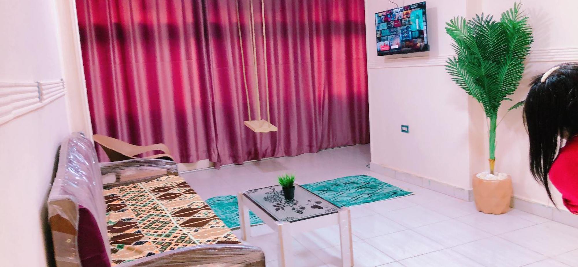 Family Apartment - Next To Abdeen Palace And Museum Кайро Екстериор снимка