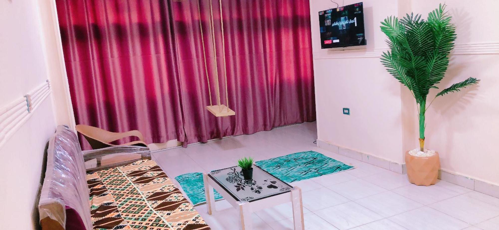 Family Apartment - Next To Abdeen Palace And Museum Кайро Екстериор снимка